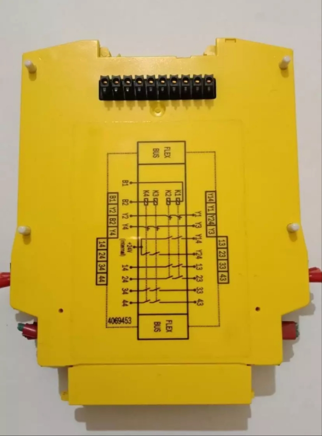 SICK UE410-4R03 Safety Relay Ident. no: 6026143