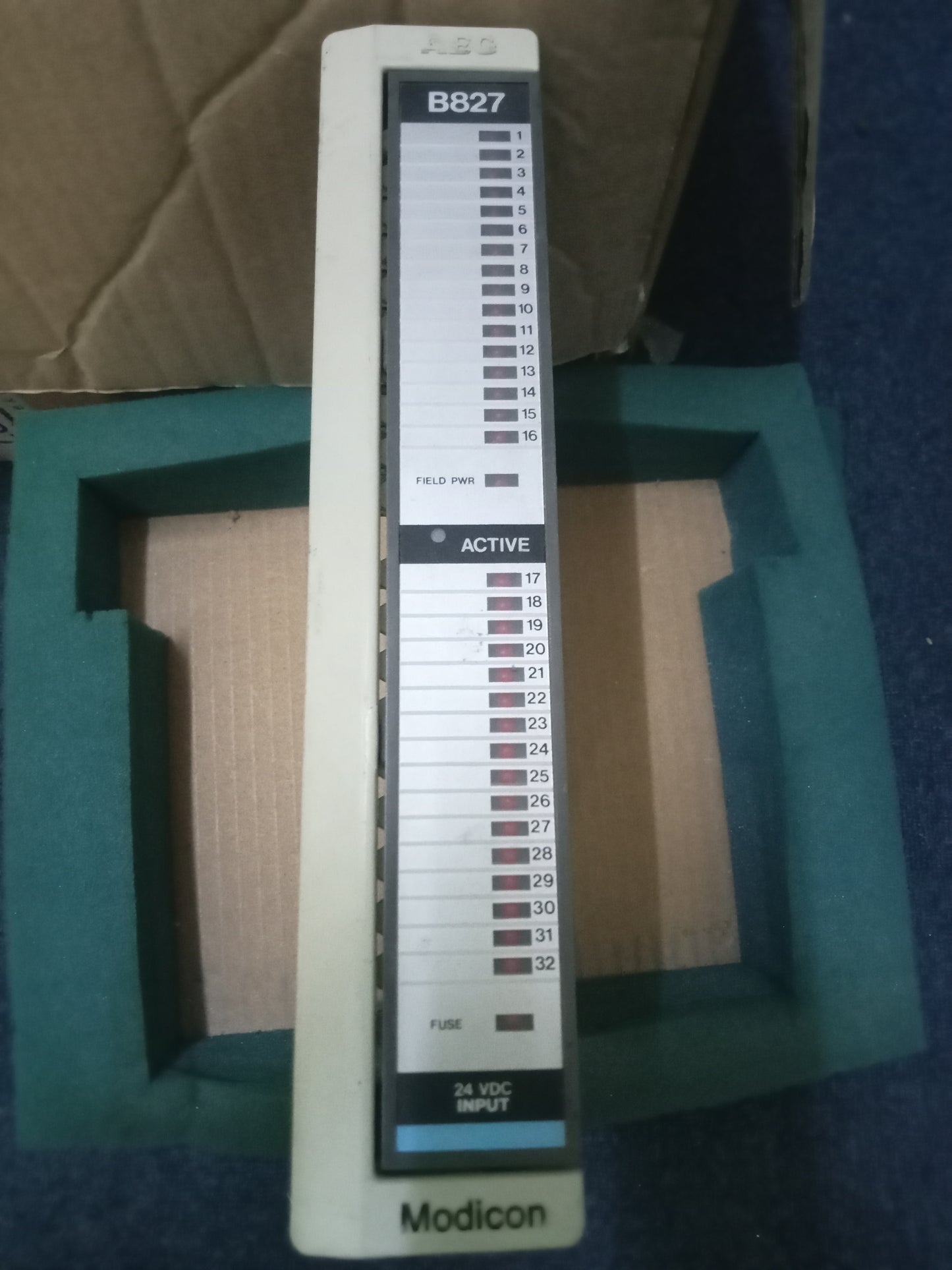 AS-B827-032 MODICON INPUT MODULE ASB827032