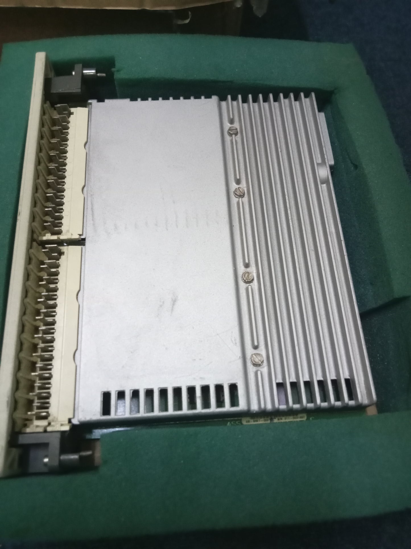 AS-B827-032 MODICON INPUT MODULE ASB827032