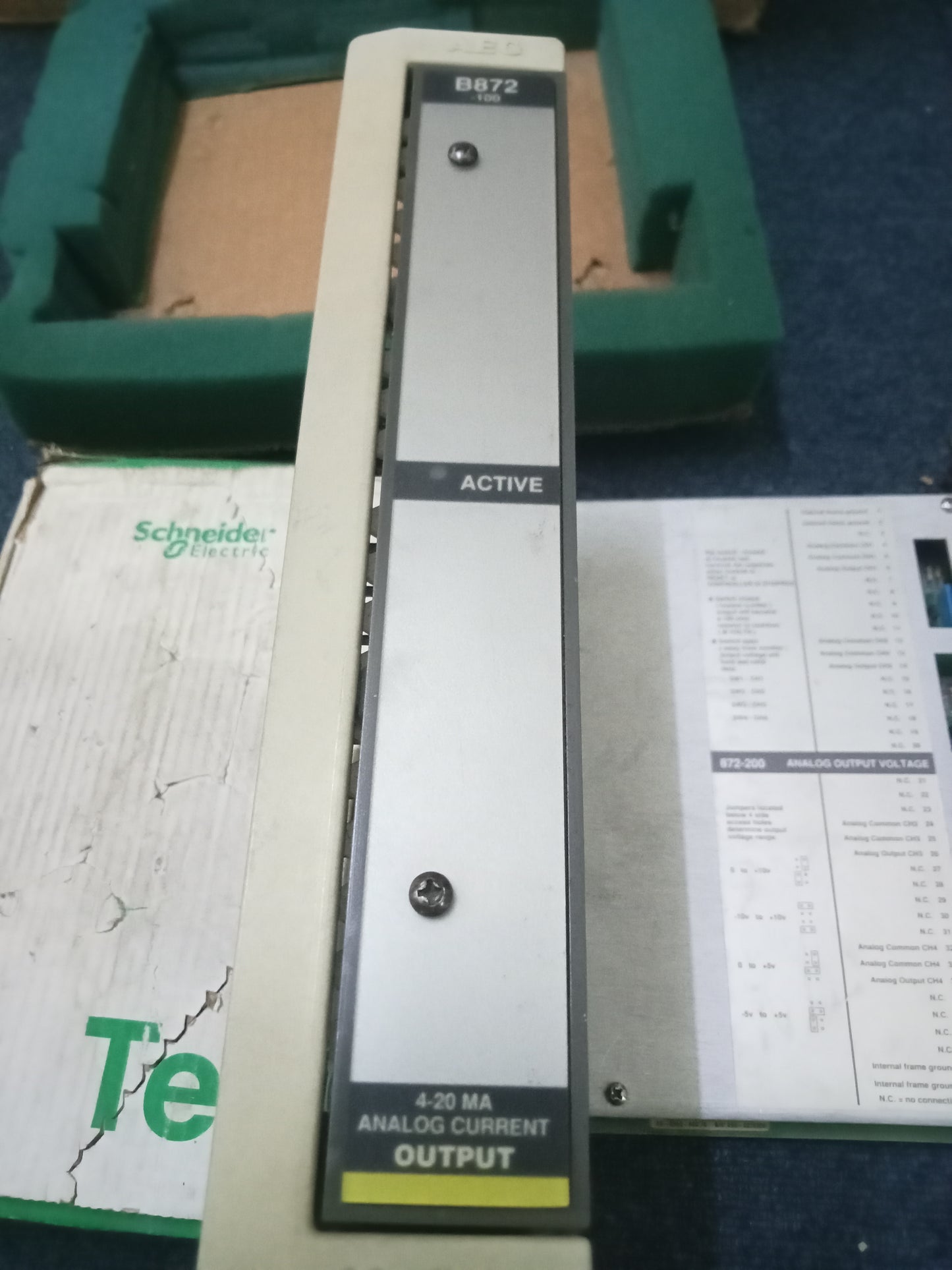 AEG Modicon Output Module AS-B872-100 Used