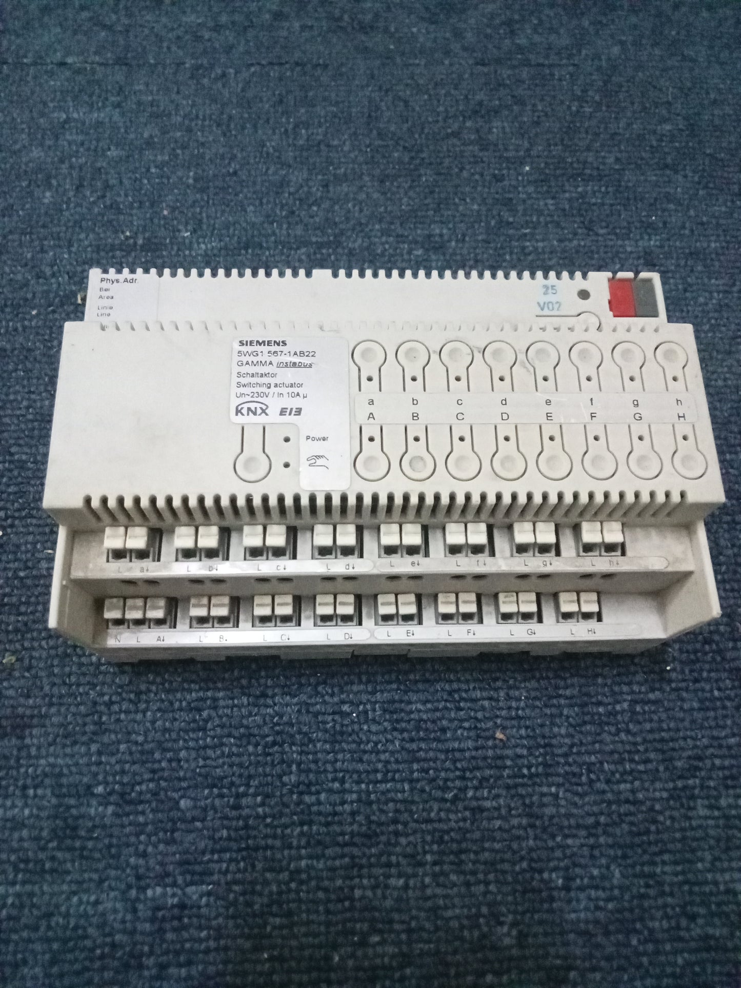 SIEMENS KNX instabus EIB 5WG1 567-1AB22 SWITCH ACTUATOR 16X