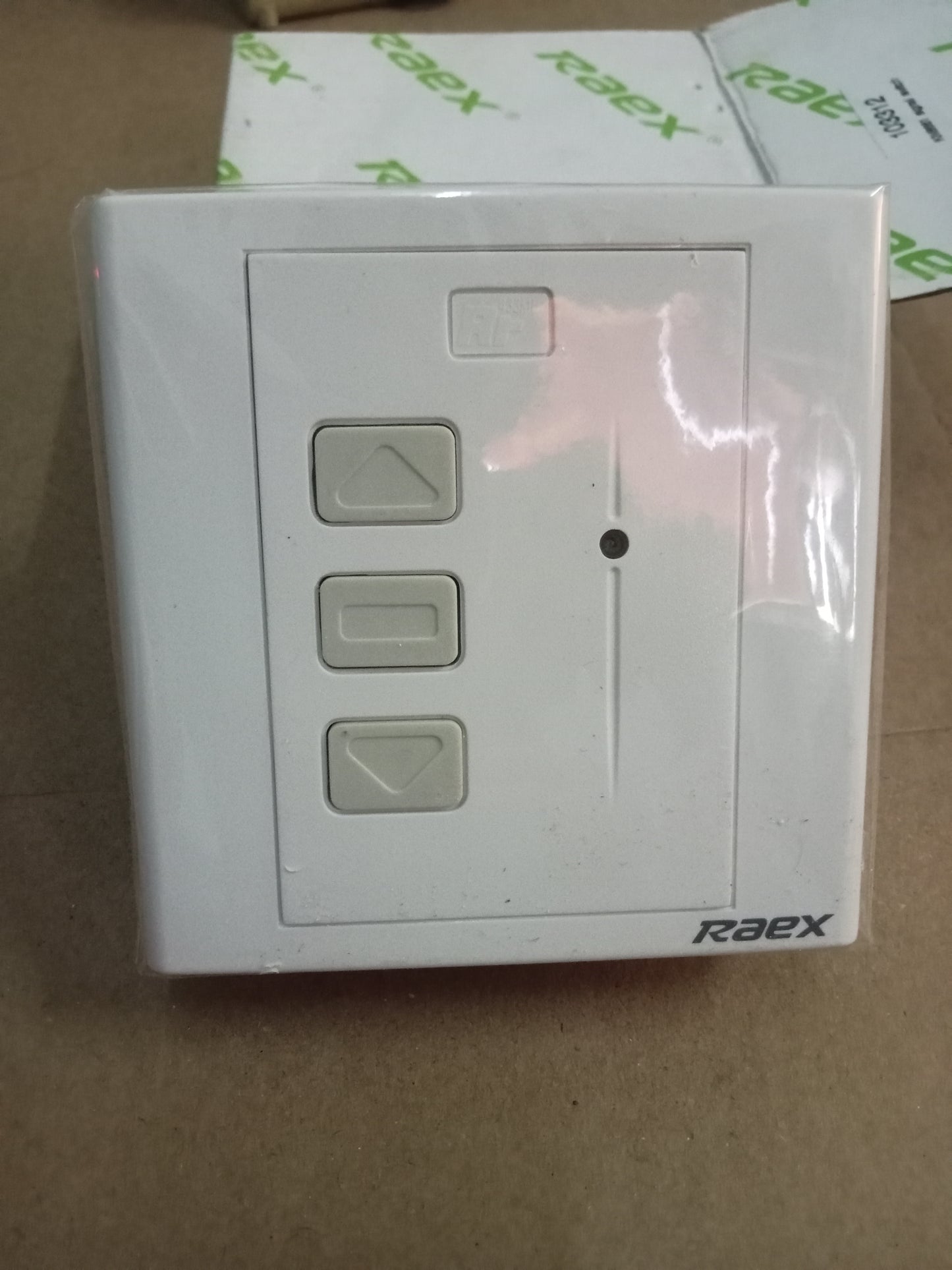 RAEX SINGLE CHANNEL SWITCH for BLIND/CURTAIN MOTOR CONTROLLER -- KN8661