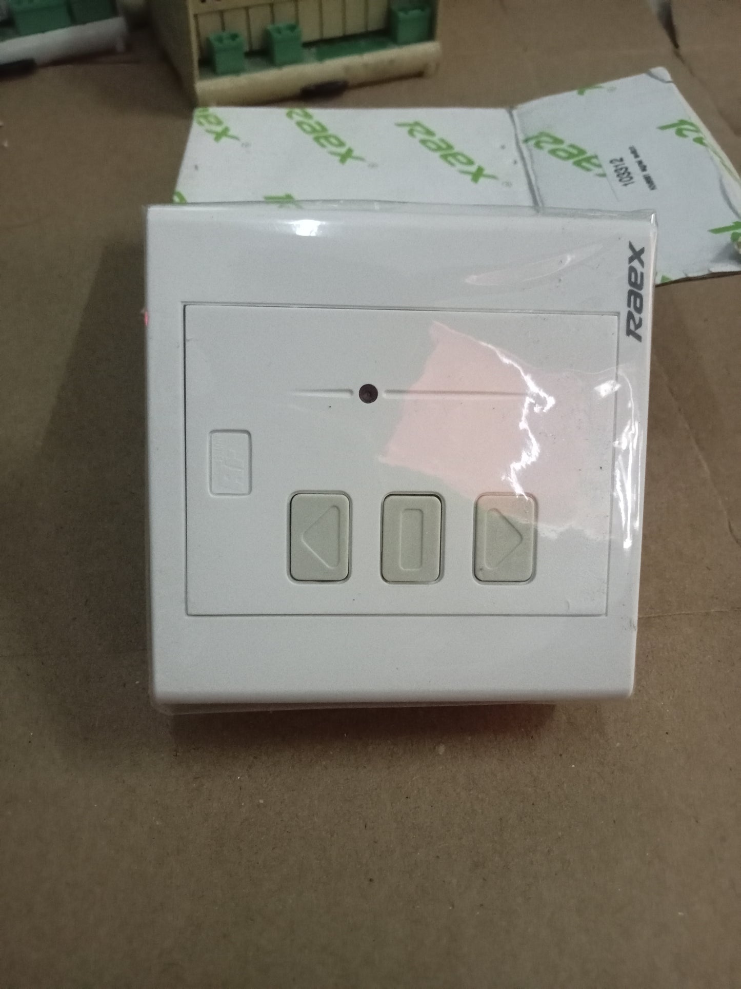 RAEX SINGLE CHANNEL SWITCH for BLIND/CURTAIN MOTOR CONTROLLER -- KN8661