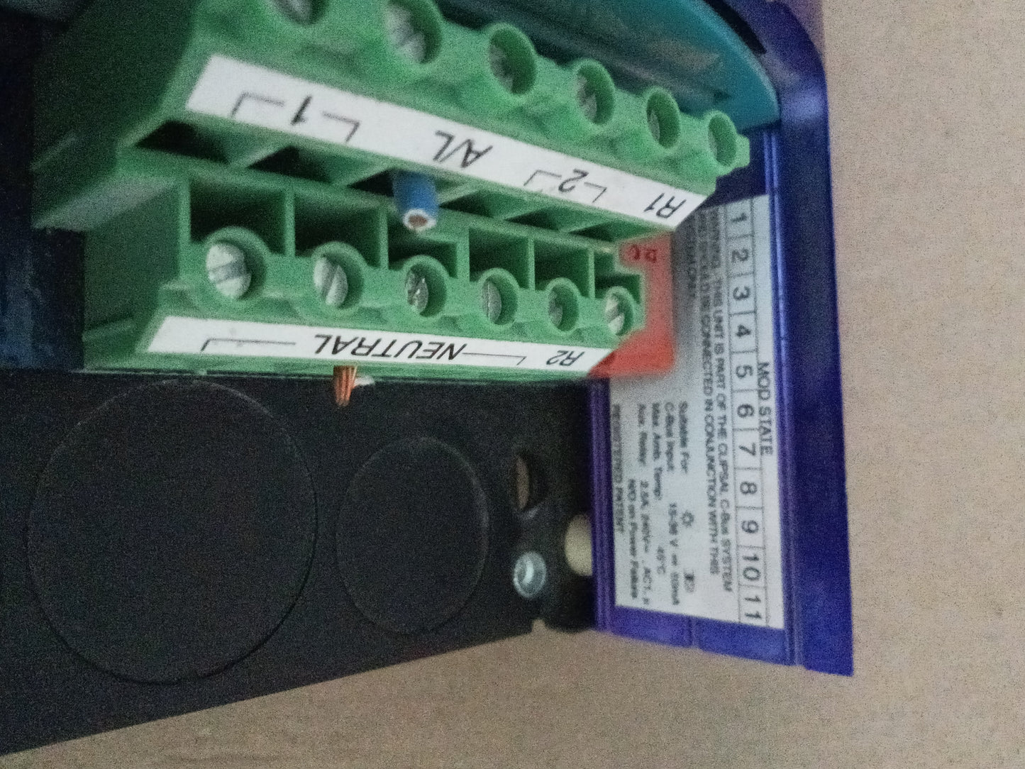 CLIPSAL C-BUS SERIES L5102D10 CHANNEL DIMMER MODULE WITHOUT COVER