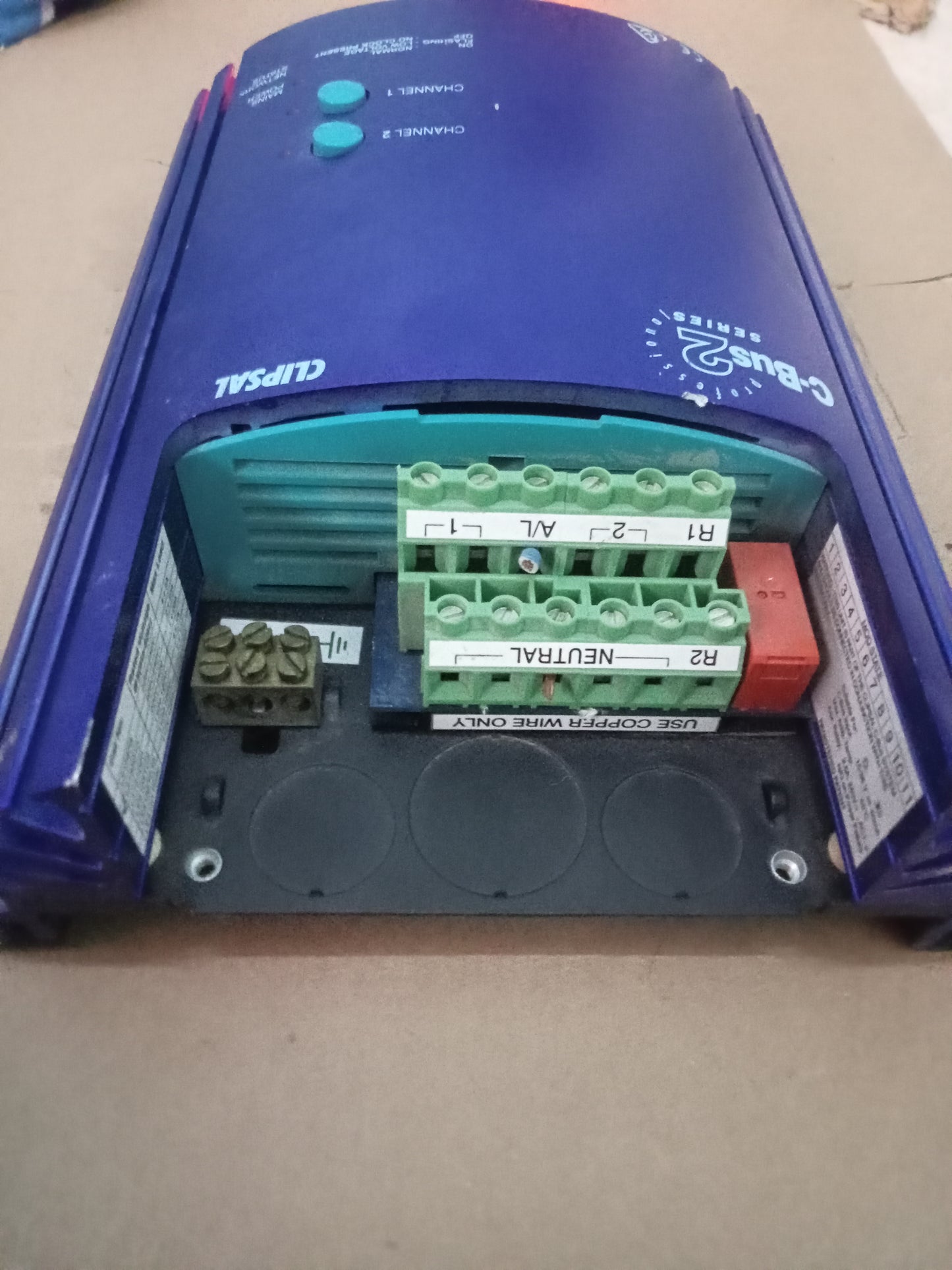 CLIPSAL C-BUS SERIES L5102D10 CHANNEL DIMMER MODULE WITHOUT COVER