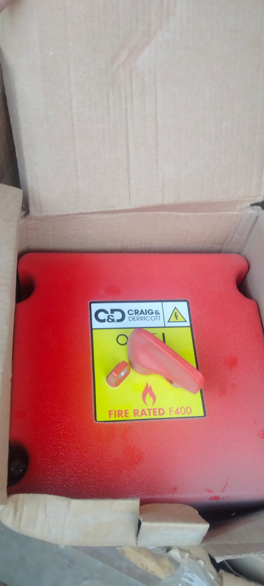 C&D F400 FIRE RATED ISOLATER 32A 4P DIE-CAST RED