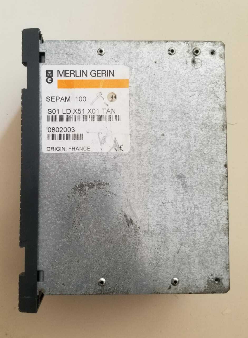 MERLIN GERIN sepam 100 S01 LD X63 X01 TBN