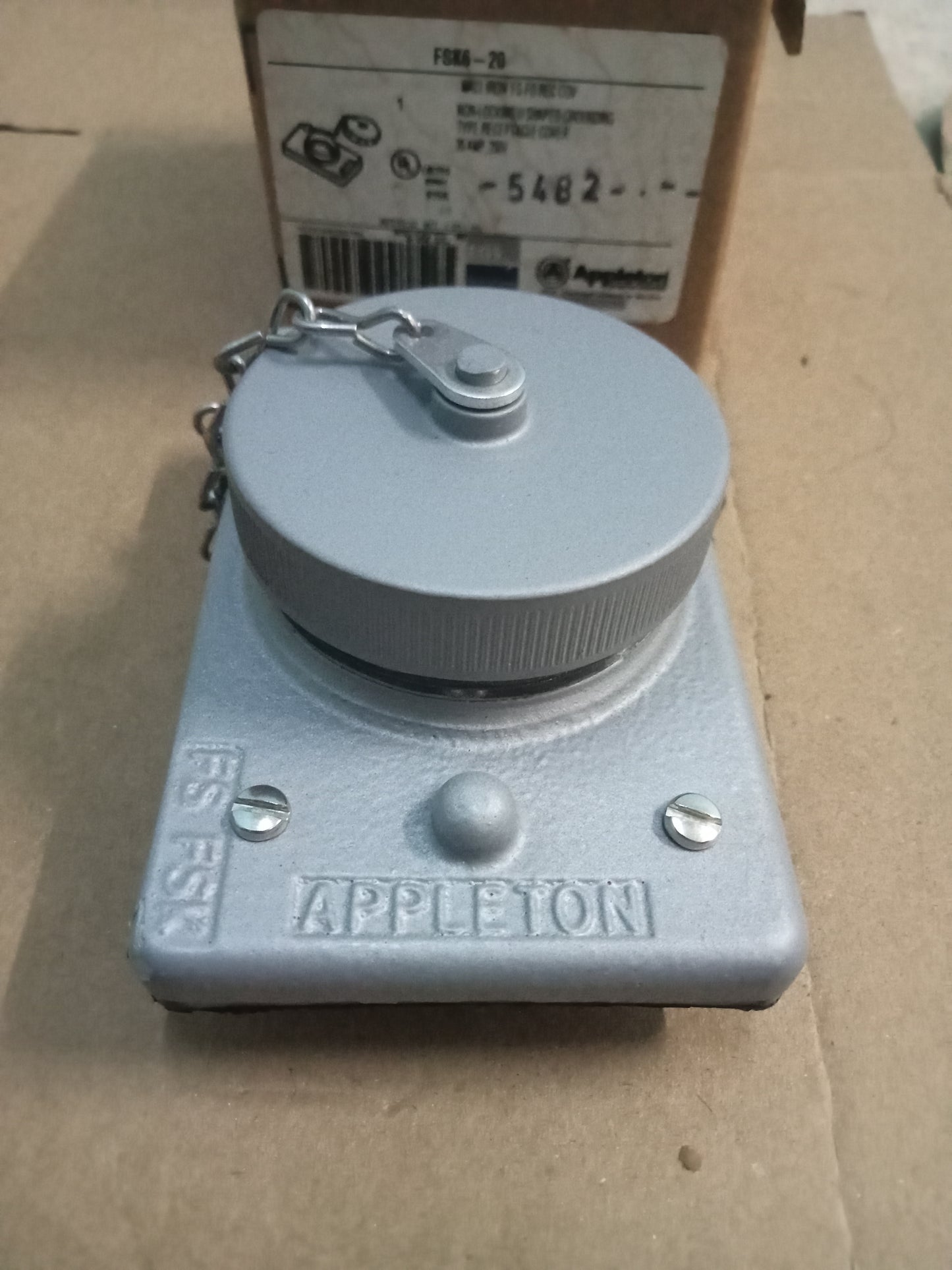 Appleton Electric FSK6-20 Receptacle & Cap 20A 250V